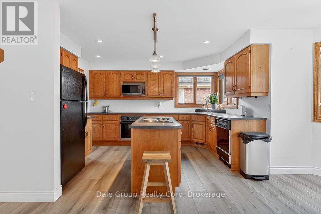 256 Rivers Boulevard E, South Huron, Ontario  N0M 1S1 - Photo 10 - X13012600