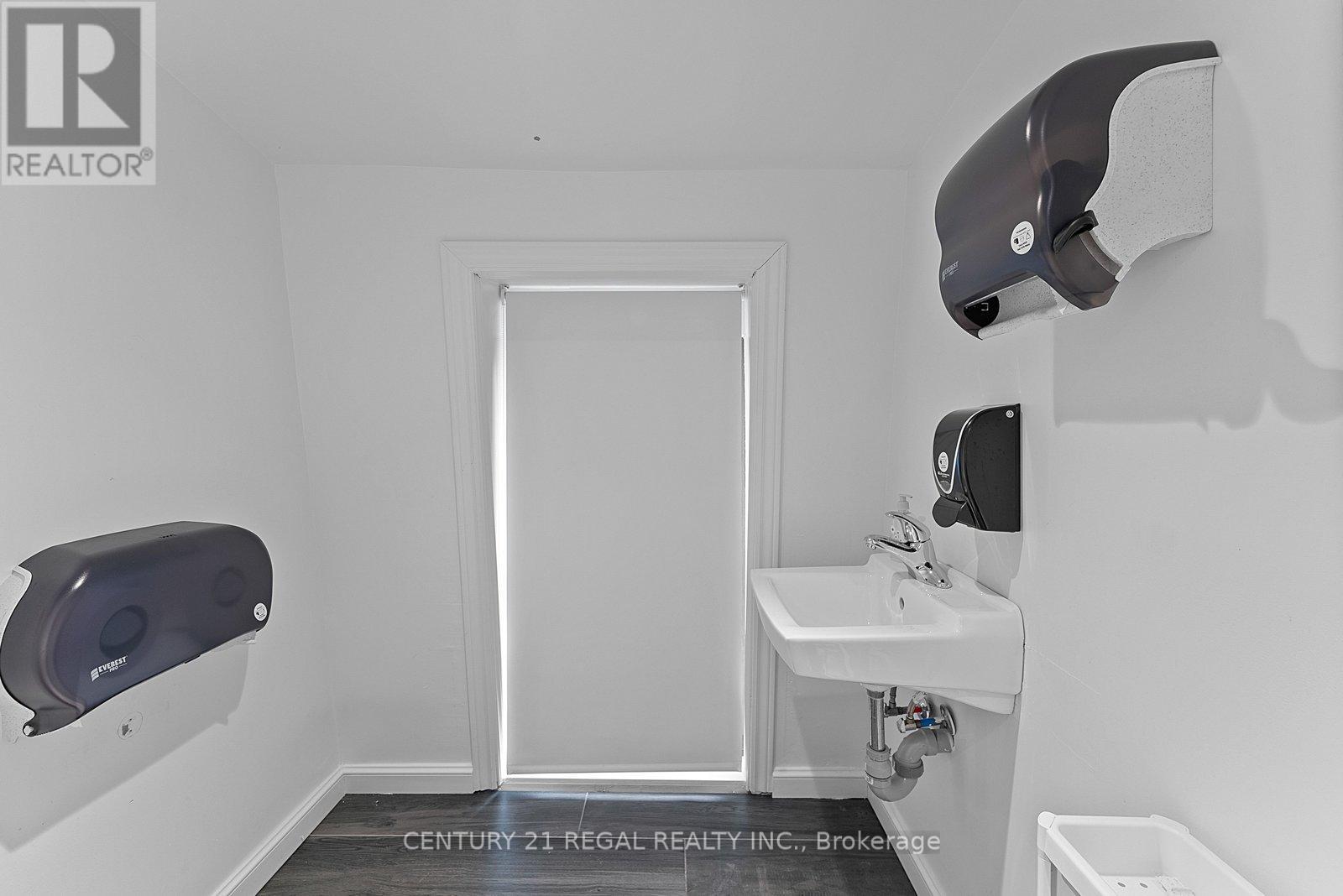 2nd/3rd - 481-483 Church Street, Toronto, Ontario  M4Y 2C6 - Photo 31 - C13012532