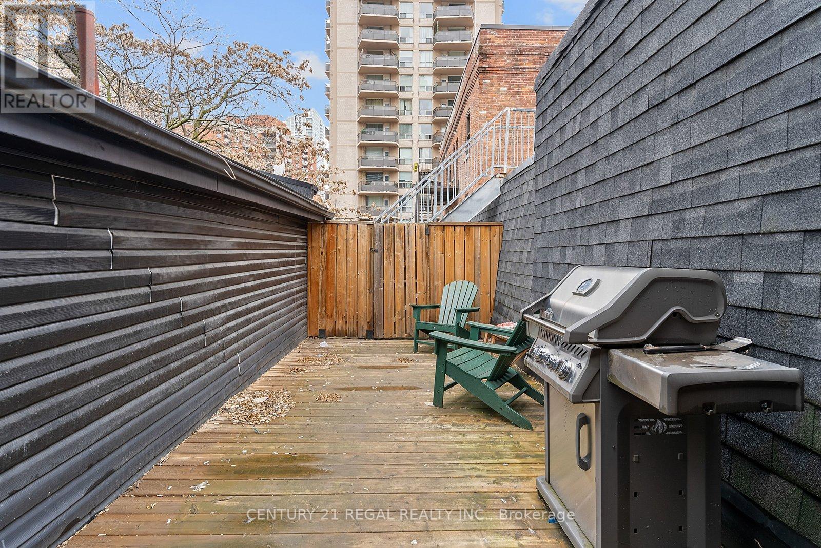 2nd/3rd - 481-483 Church Street, Toronto, Ontario  M4Y 2C6 - Photo 32 - C13012532