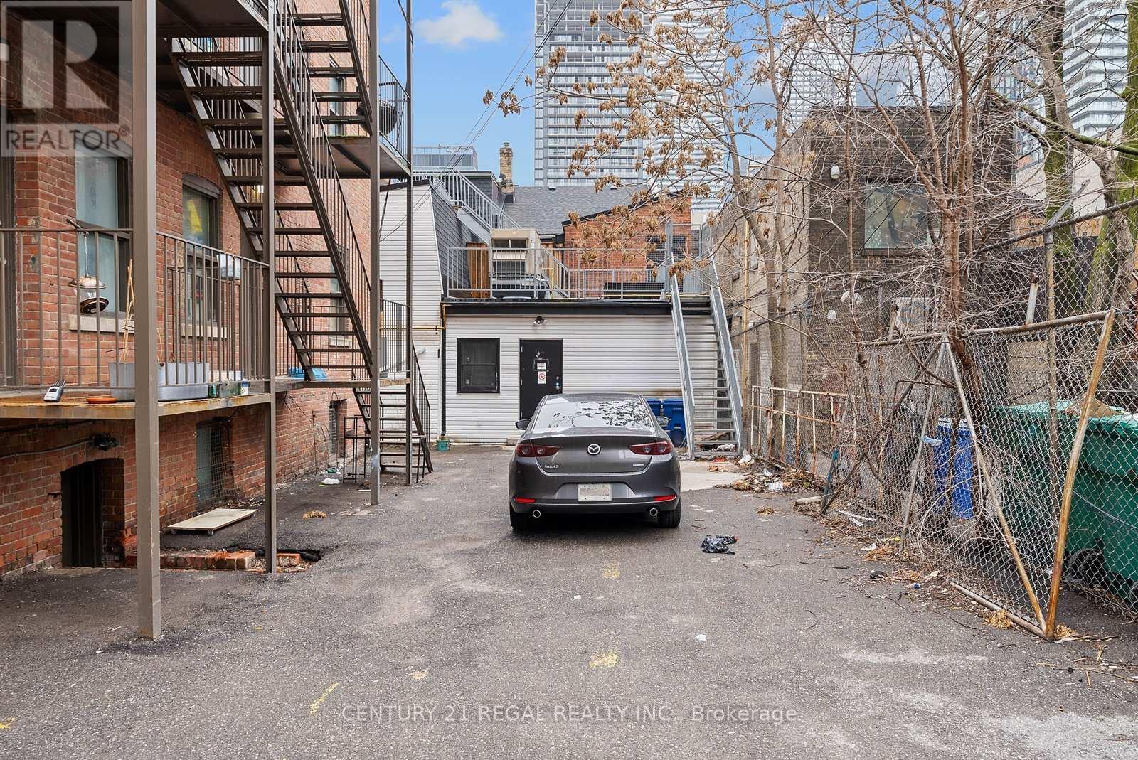 2nd/3rd - 481-483 Church Street, Toronto, Ontario  M4Y 2C6 - Photo 38 - C13012532