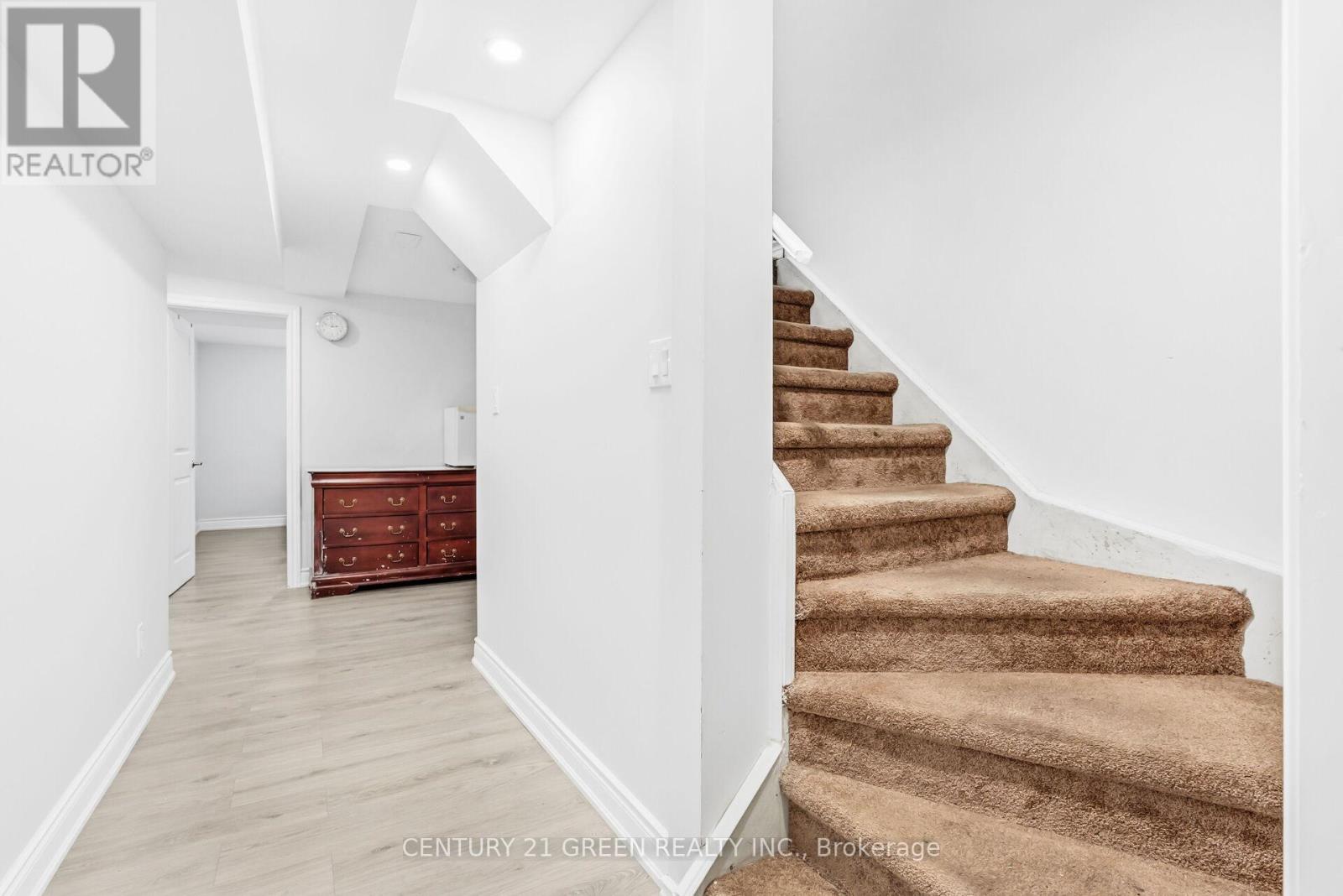 3152 Angel Pass Drive, Mississauga, Ontario  L5M 7R5 - Photo 33 - W12991514