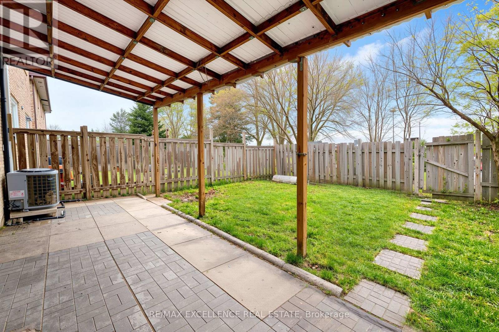 44 Fallway Road, Brampton, Ontario  L6V 3H2 - Photo 15 - W13009204