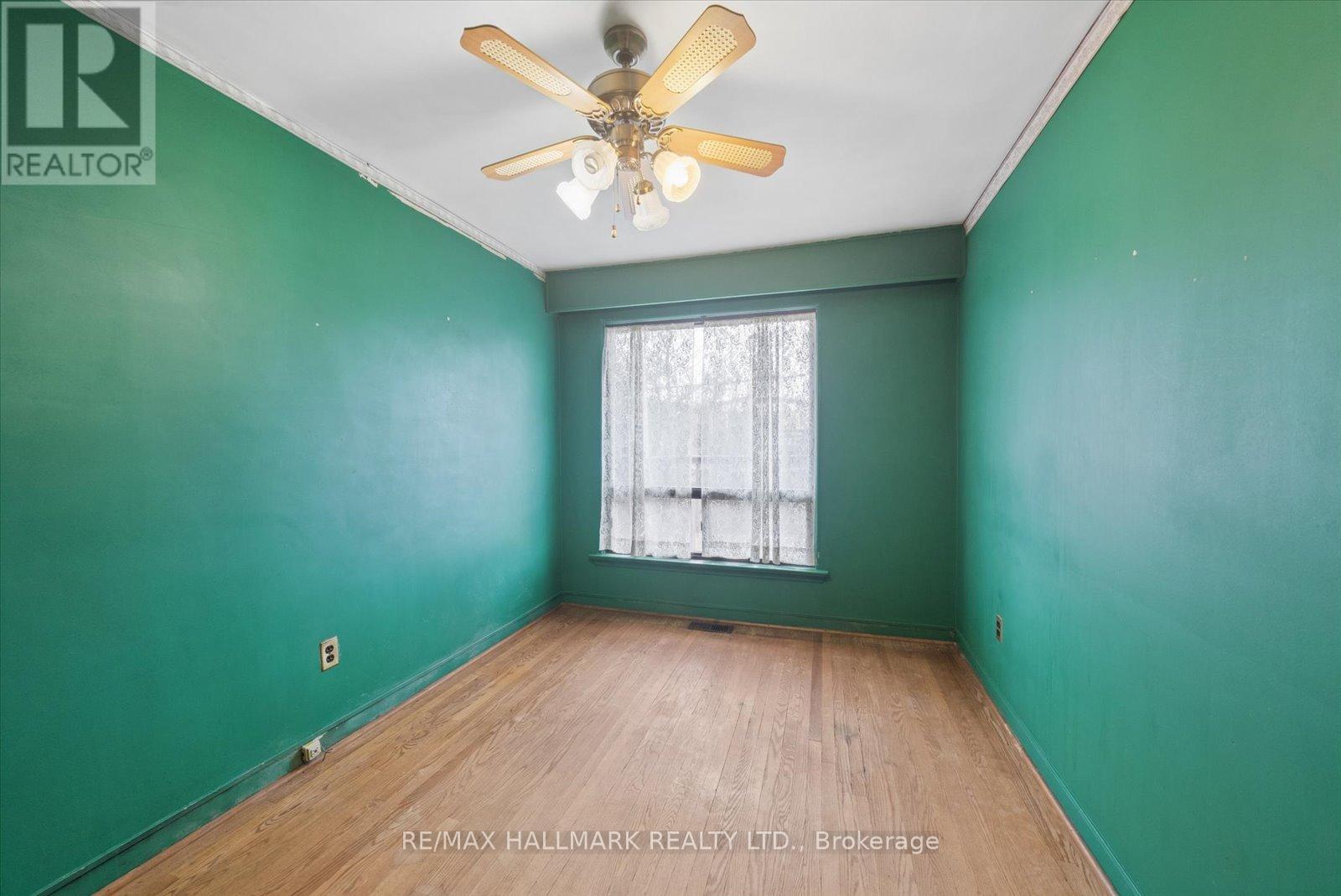 31a Laurel Avenue, Toronto, Ontario  M1K 3J3 - Photo 22 - E13012526