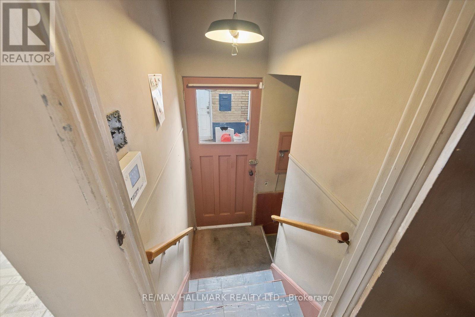 31a Laurel Avenue, Toronto, Ontario  M1K 3J3 - Photo 31 - E13012526