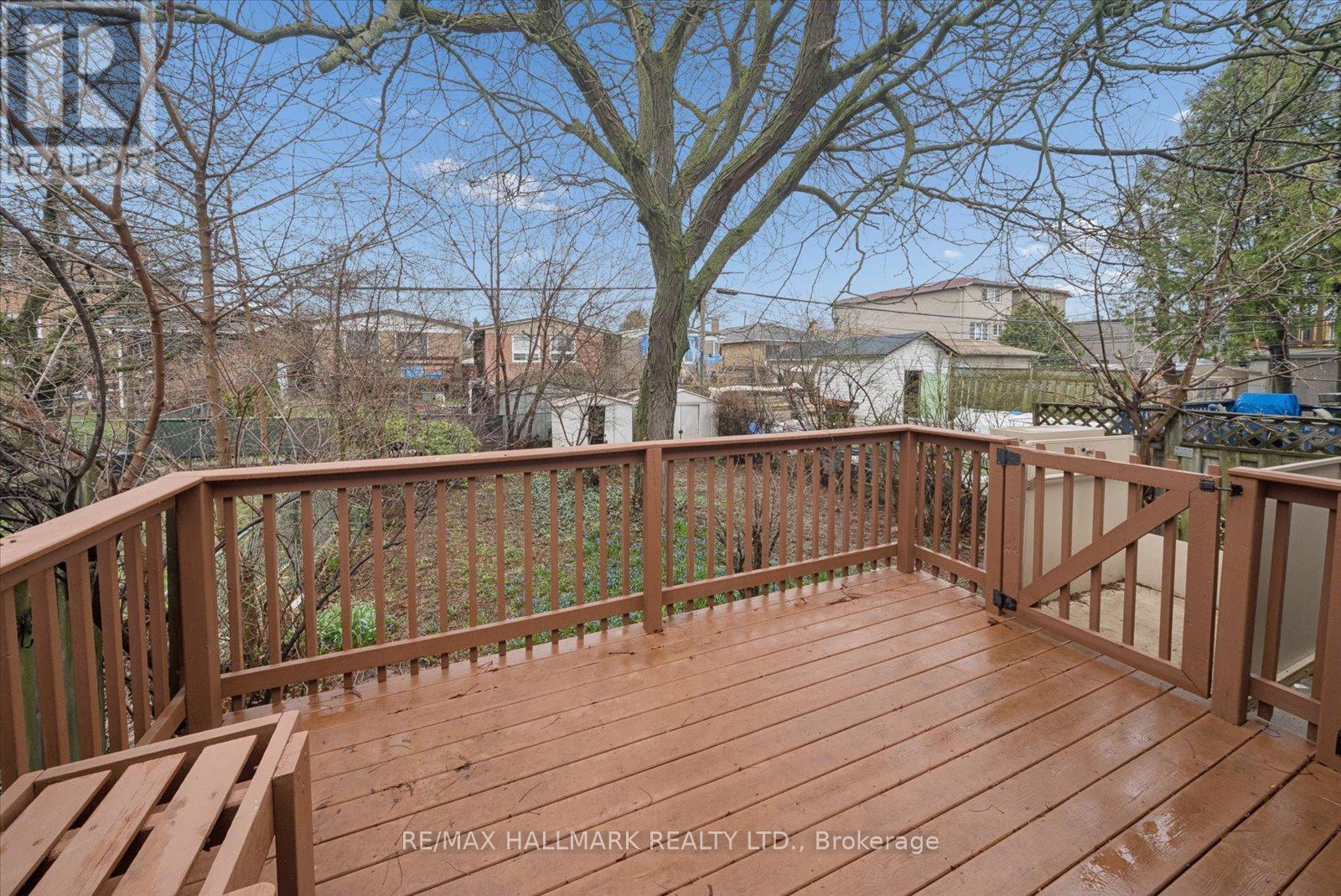 31a Laurel Avenue, Toronto, Ontario  M1K 3J3 - Photo 34 - E13012526