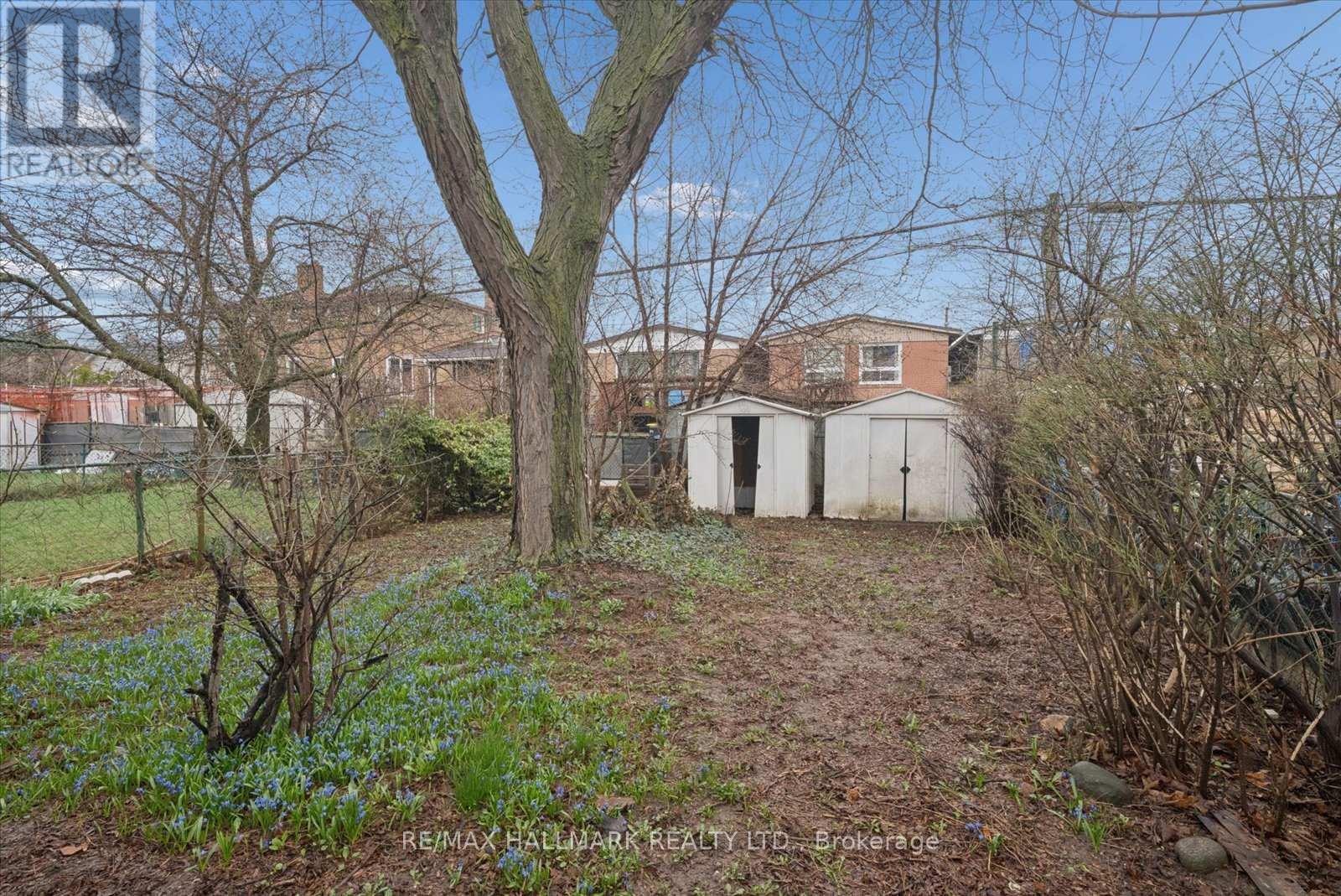 31a Laurel Avenue, Toronto, Ontario  M1K 3J3 - Photo 39 - E13012526