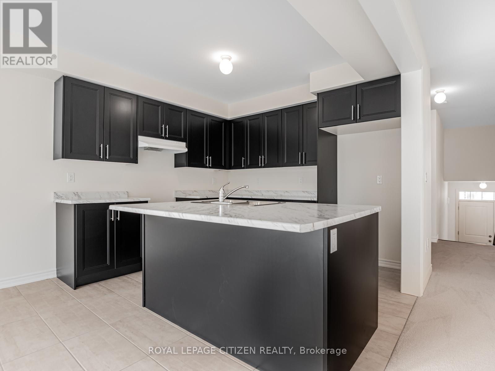 7 Wayne Allison Drive, Georgina, Ontario  L0E 1R0 - Photo 10 - N13012616