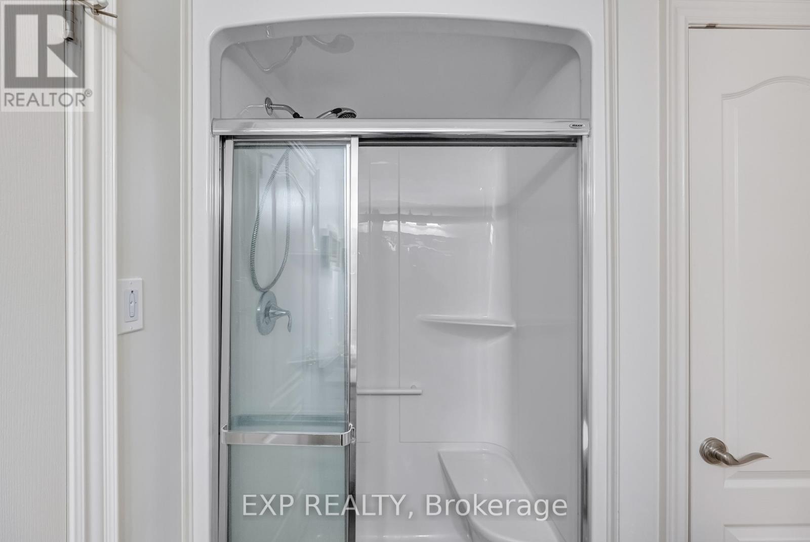 21 Upper Highland, New Tecumseth, Ontario  L9R 0K5 - Photo 33 - N13012638