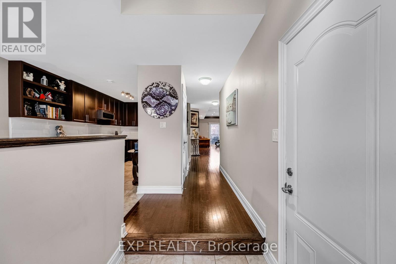 21 Upper Highland, New Tecumseth, Ontario  L9R 0K5 - Photo 4 - N13012638