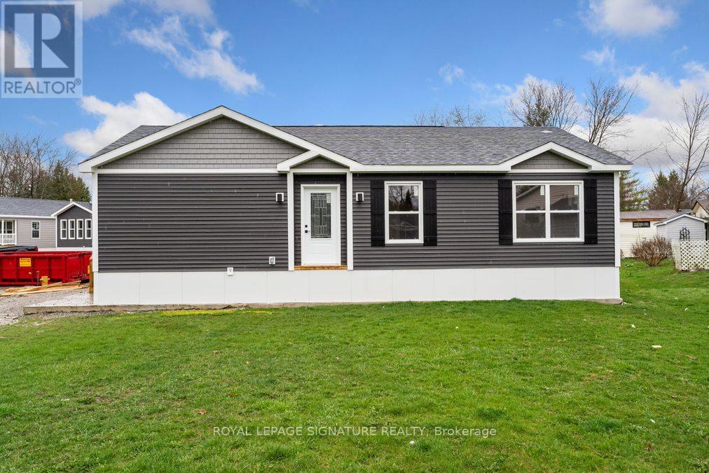 18 Briar Wood Place, Innisfil, Ontario  L0L 1L0 - Photo 3 - N13012664