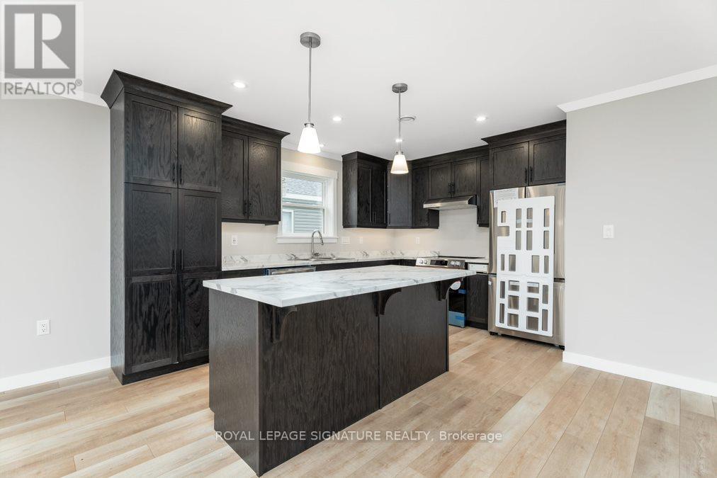 18 Briar Wood Place, Innisfil, Ontario  L0L 1L0 - Photo 9 - N13012664