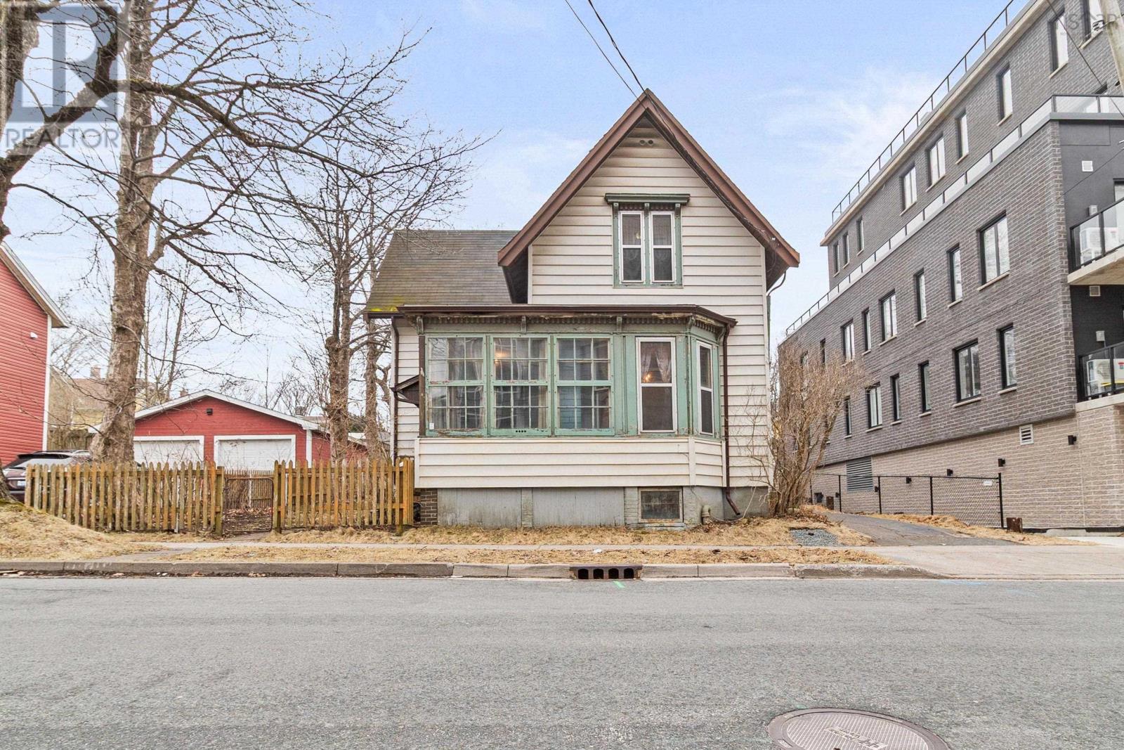 2746 Gladstone Street, Halifax, Nova Scotia  B3K 4W5 - Photo 5 - 202603708