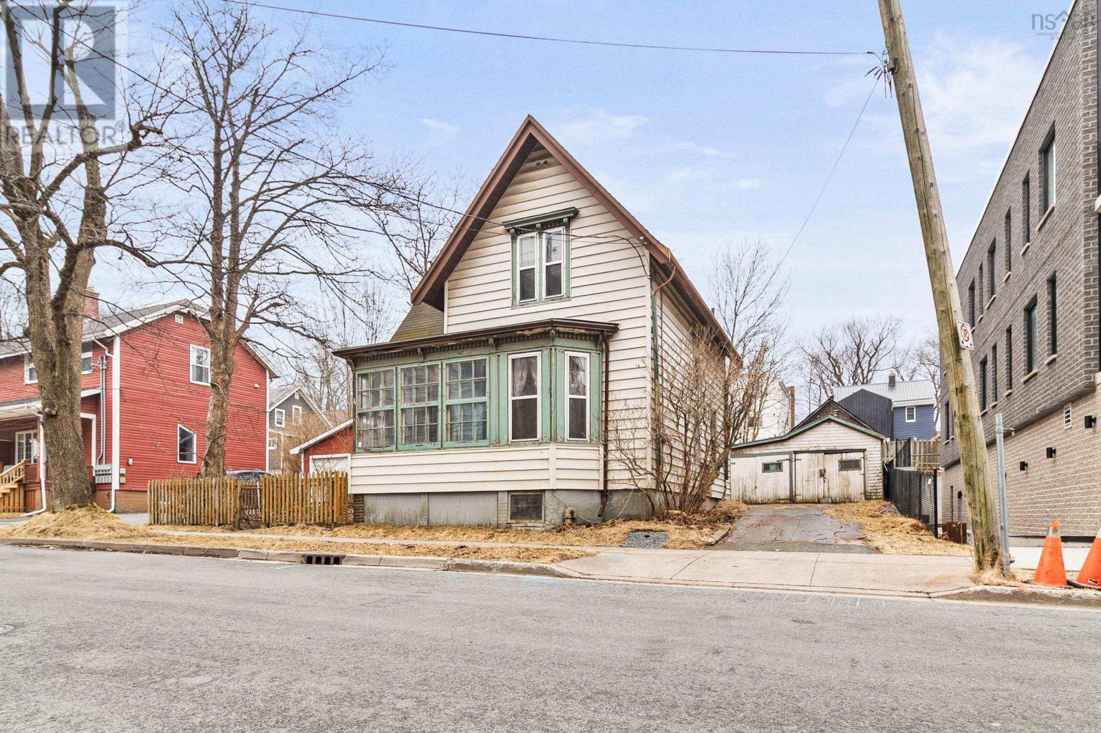 2746 Gladstone Street, Halifax, Nova Scotia  B3K 4W5 - Photo 6 - 202603708