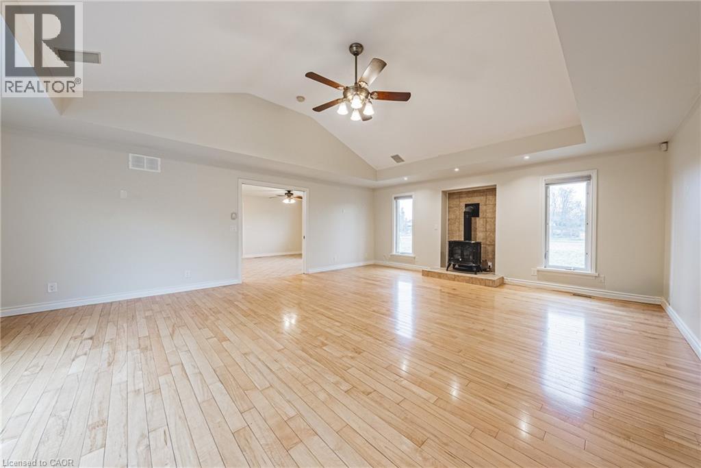 390 5th Concession Road W, Millgrove, Ontario  L0R 1V0 - Photo 6 - 40819521