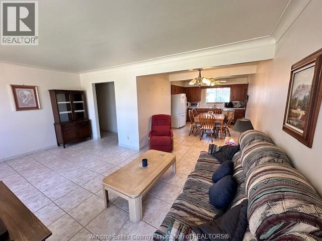 921 Kennedy Drive West, Windsor, Ontario  N9G 1T2 - Photo 5 - 26007975