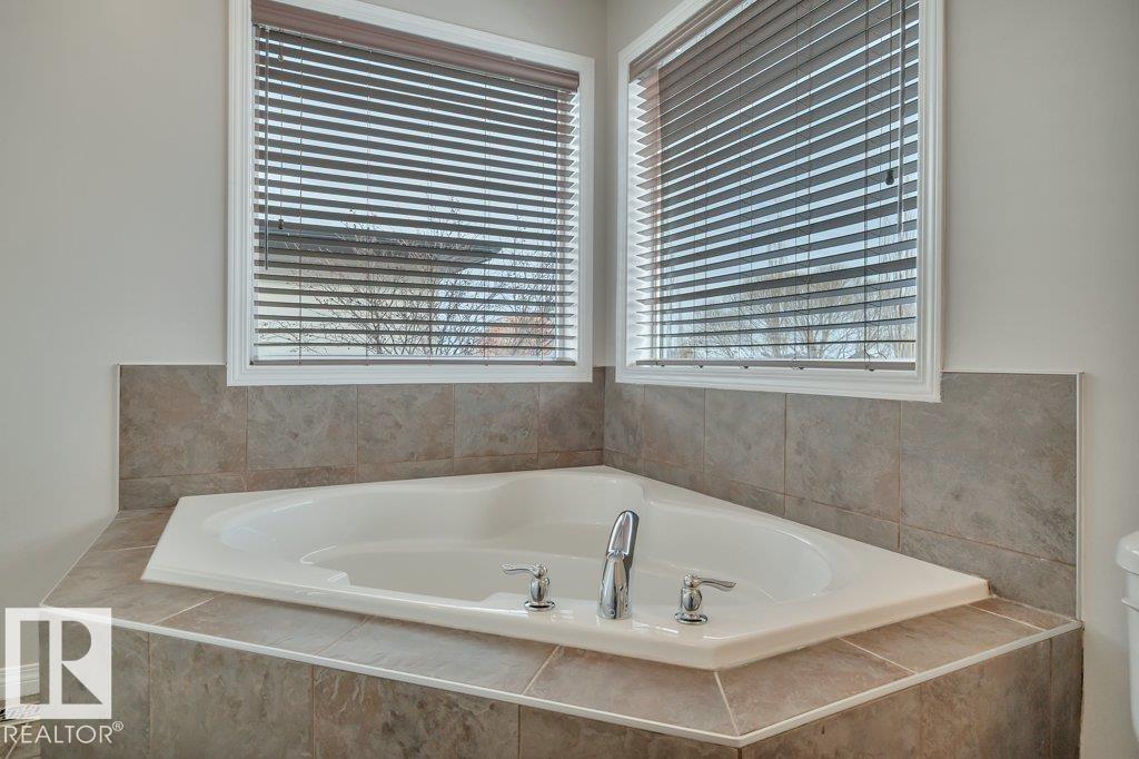 35 Huxley Cv, Spruce Grove, Alberta  T7X 4S5 - Photo 33 - E4482838