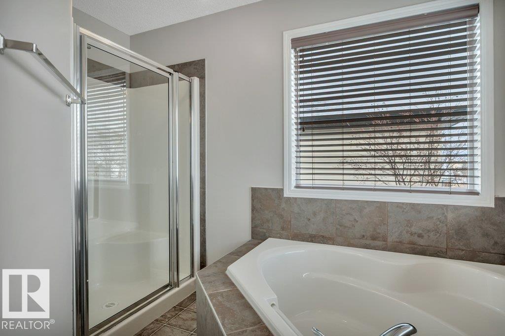 35 Huxley Cv, Spruce Grove, Alberta  T7X 4S5 - Photo 34 - E4482838