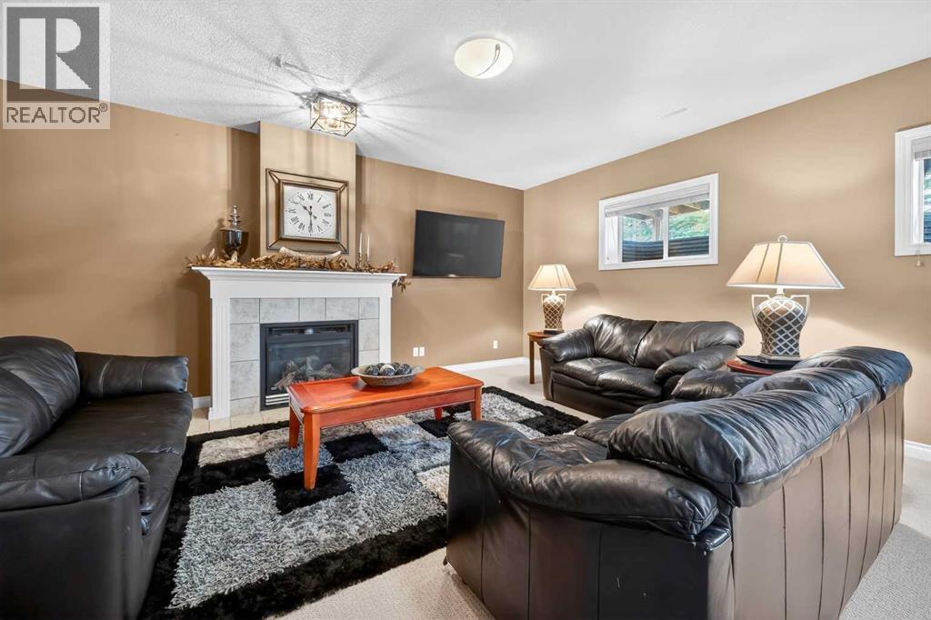 8 Tucker Circle, Okotoks, Alberta  T1S 2J6 - Photo 19 - A2301273