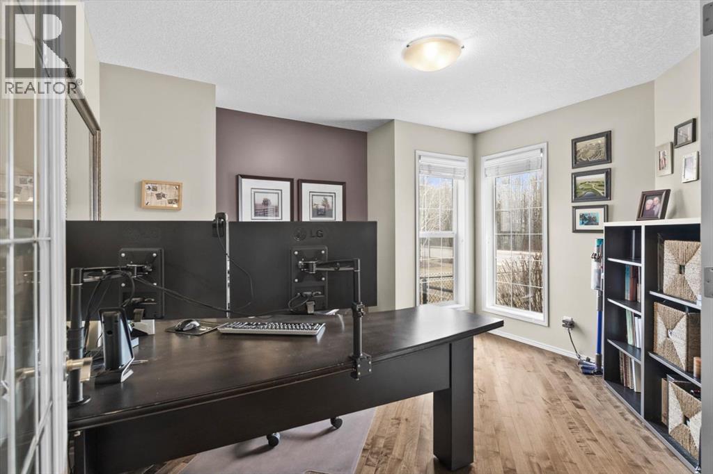 66 Tuscany Reserve Gate NW, Calgary, Alberta  T3L 0A6 - Photo 5 - A2302271