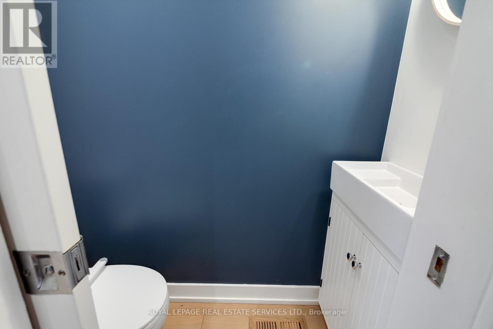 954 Shaw Street, Toronto, Ontario  M6G 3M6 - Photo 14 - W13012524