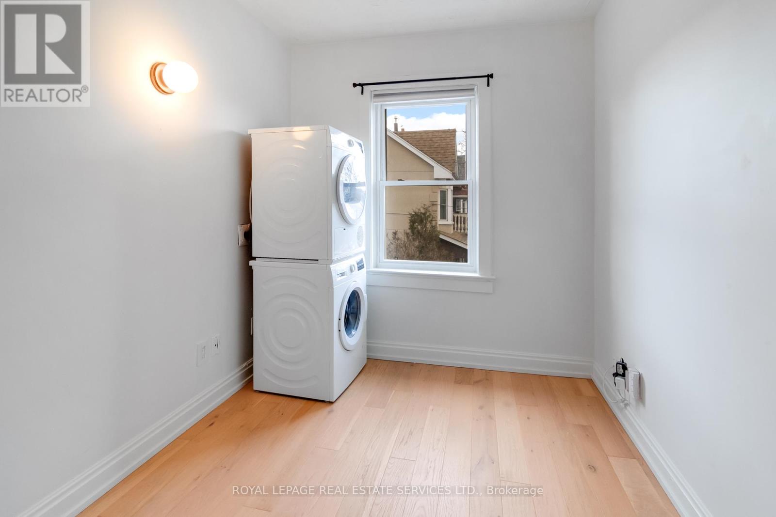 954 Shaw Street, Toronto, Ontario  M6G 3M6 - Photo 24 - W13012524