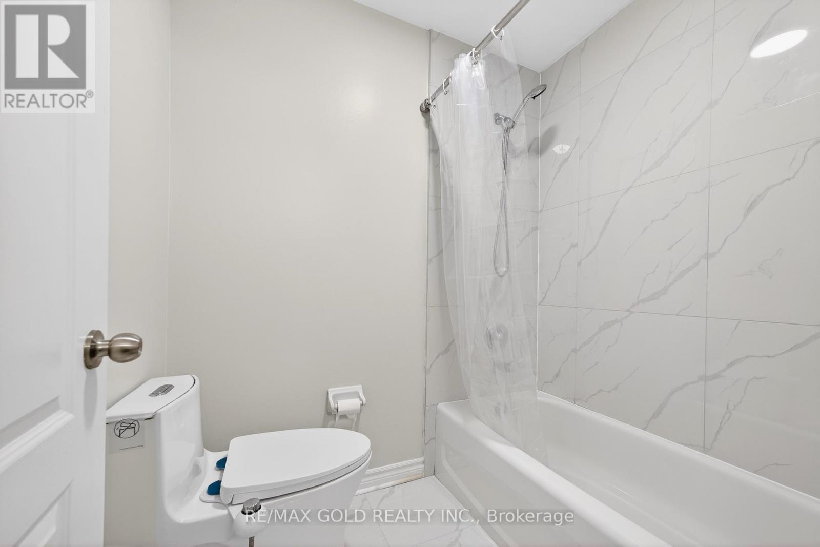 12 Linderwood Drive W, Brampton, Ontario  L7A 1R7 - Photo 35 - W13012534