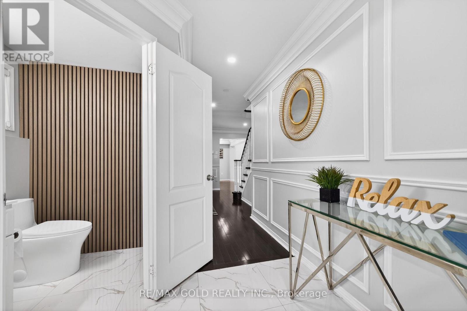 12 Linderwood Drive W, Brampton, Ontario  L7A 1R7 - Photo 7 - W13012534