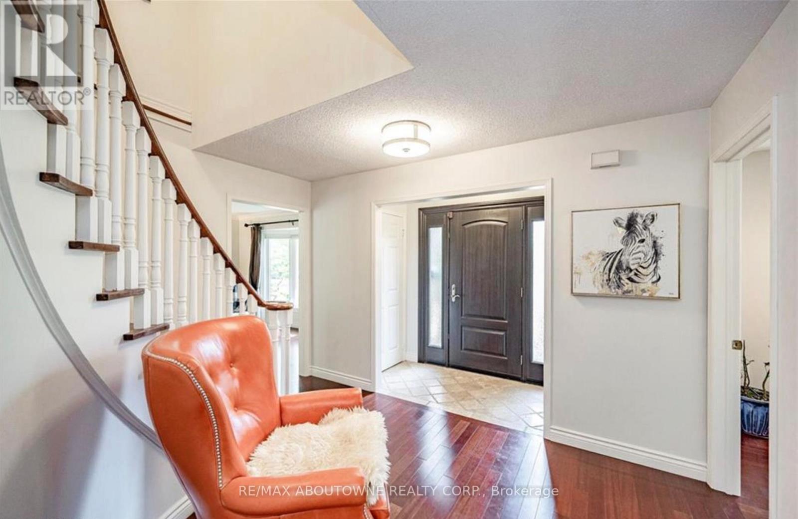 500 Blenheim Crescent, Oakville, Ontario  L6J 6P7 - Photo 6 - W13012546