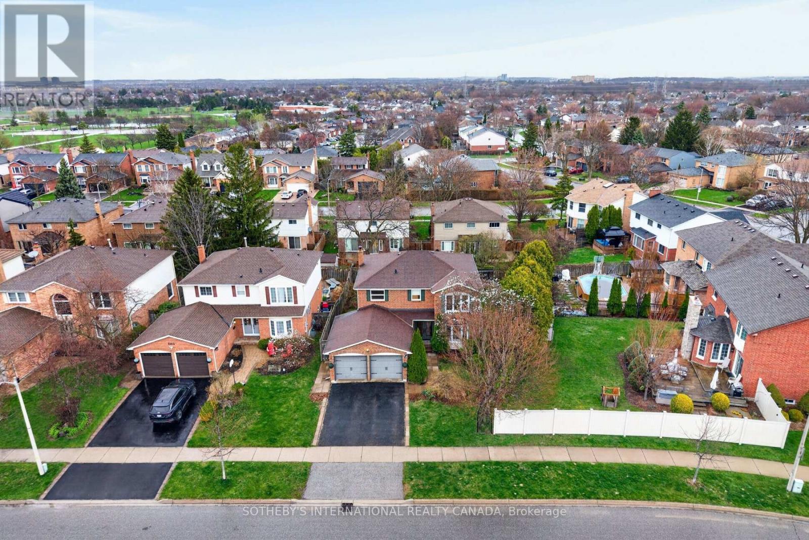 2163 Winding Way, Burlington, Ontario  L7M 2X2 - Photo 32 - W13012568