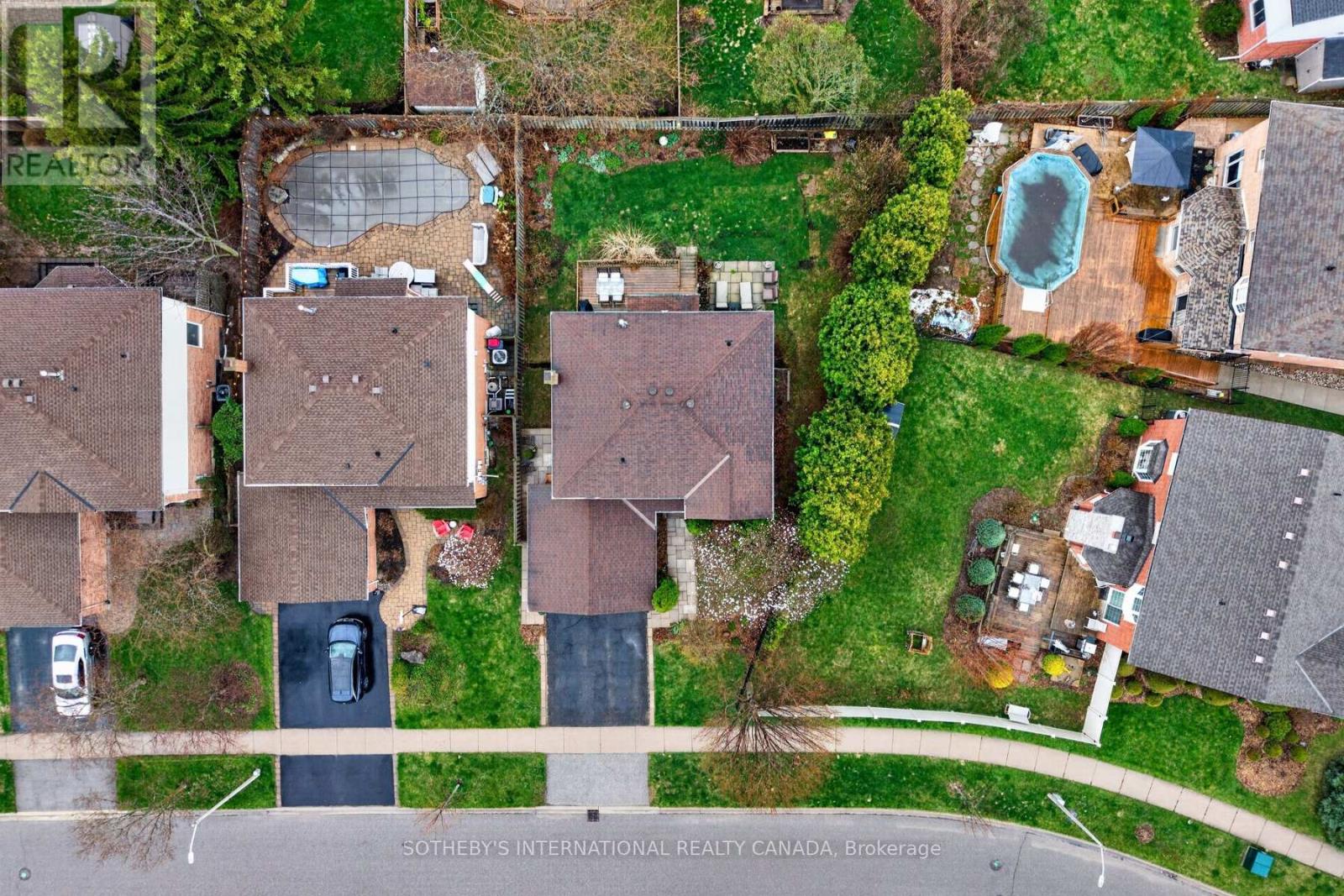 2163 Winding Way, Burlington, Ontario  L7M 2X2 - Photo 33 - W13012568