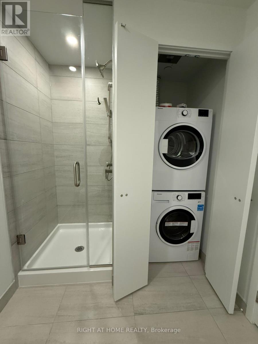 2409 - 1 Fairview Road, Mississauga, Ontario  L5A 0B4 - Photo 14 - W13012576