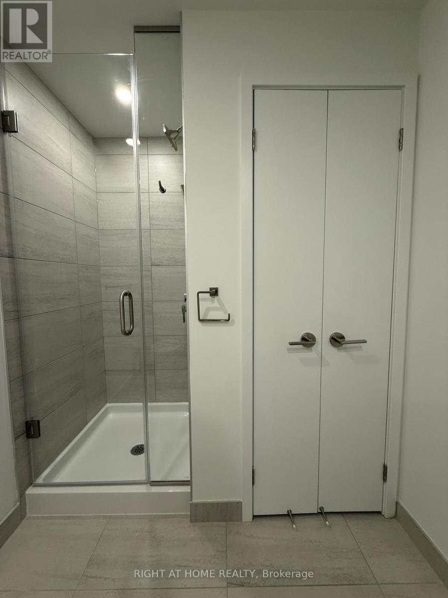 2409 - 1 Fairview Road, Mississauga, Ontario  L5A 0B4 - Photo 15 - W13012576