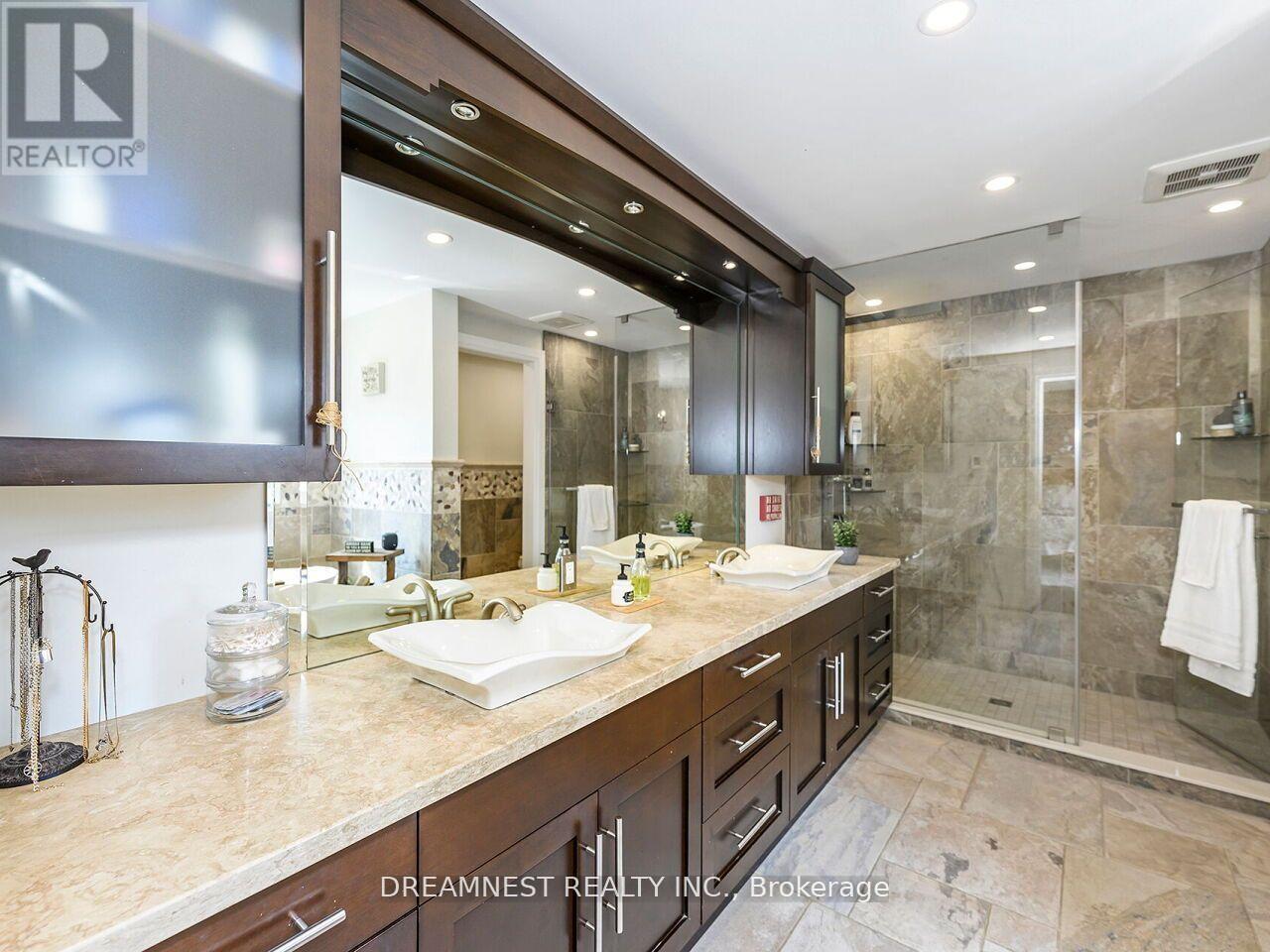 11132 Mcfarland Court, Milton, Ontario  L0P 1B0 - Photo 11 - W13012604