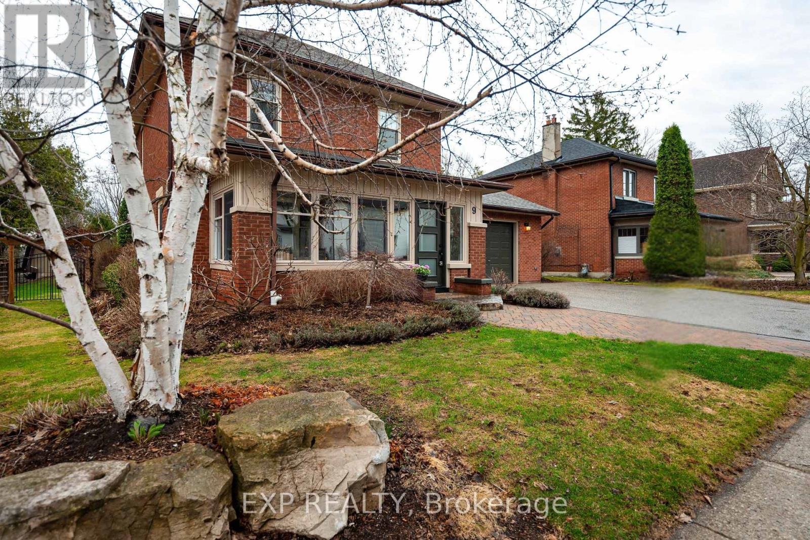 9 Wellington Street, Orangeville, Ontario  L9W 2L2 - Photo 2 - W13012608