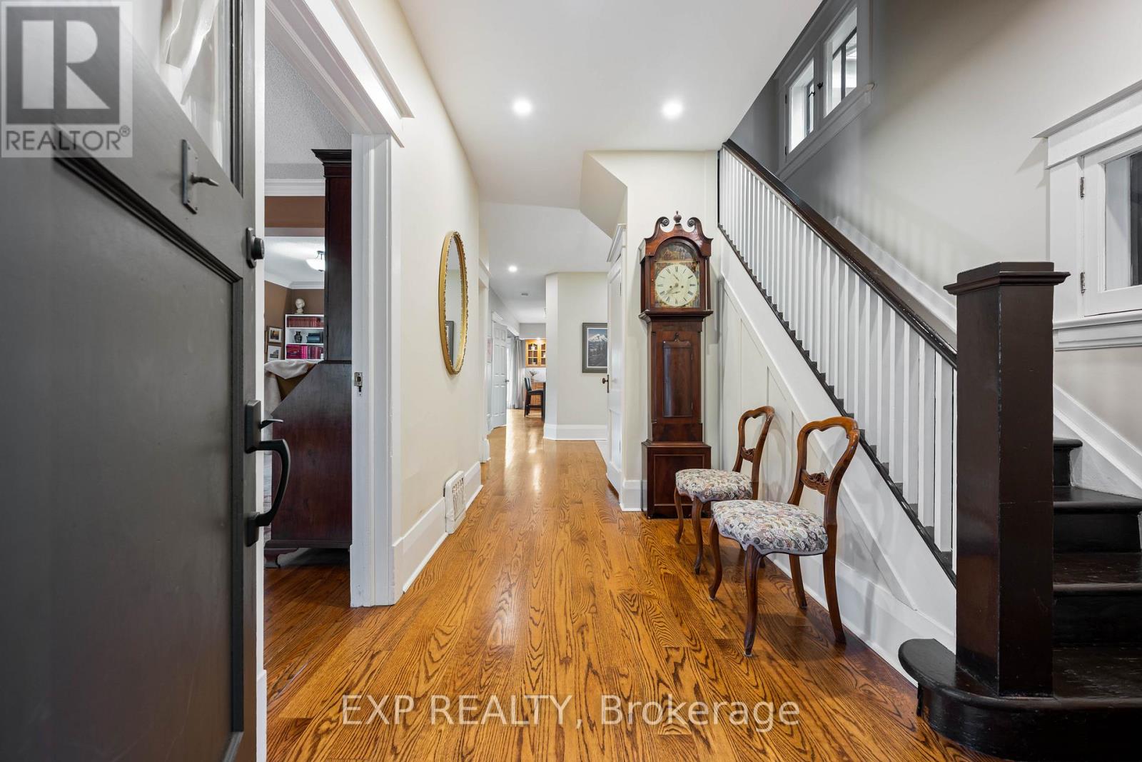 9 Wellington Street, Orangeville, Ontario  L9W 2L2 - Photo 7 - W13012608