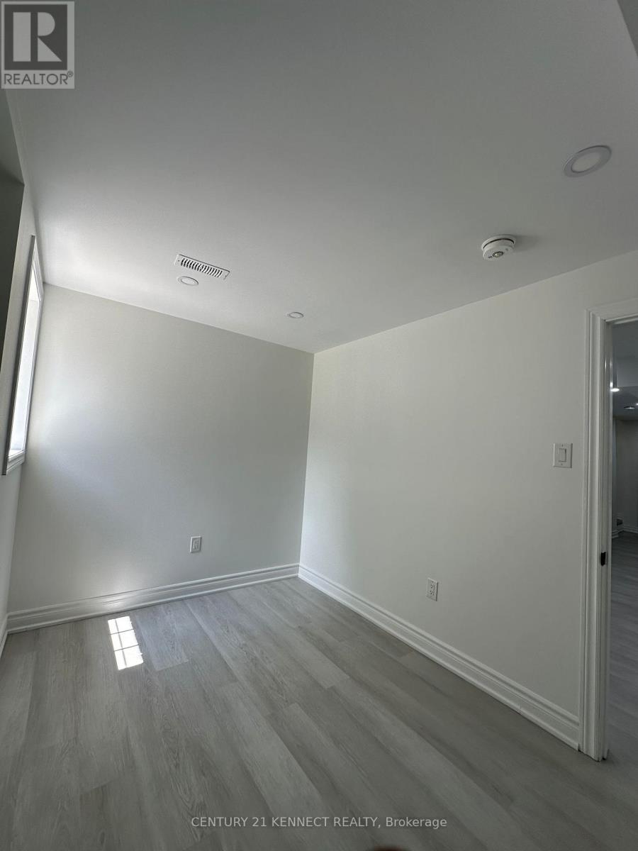 Bsmt - 86 Oakmeadow Drive, Brampton, Ontario  L7A 2L9 - Photo 7 - W13012620