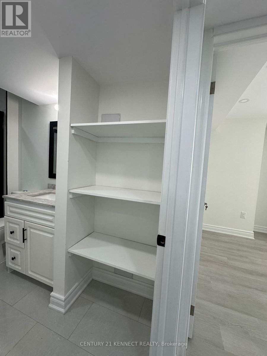 Bsmt - 86 Oakmeadow Drive, Brampton, Ontario  L7A 2L9 - Photo 8 - W13012620