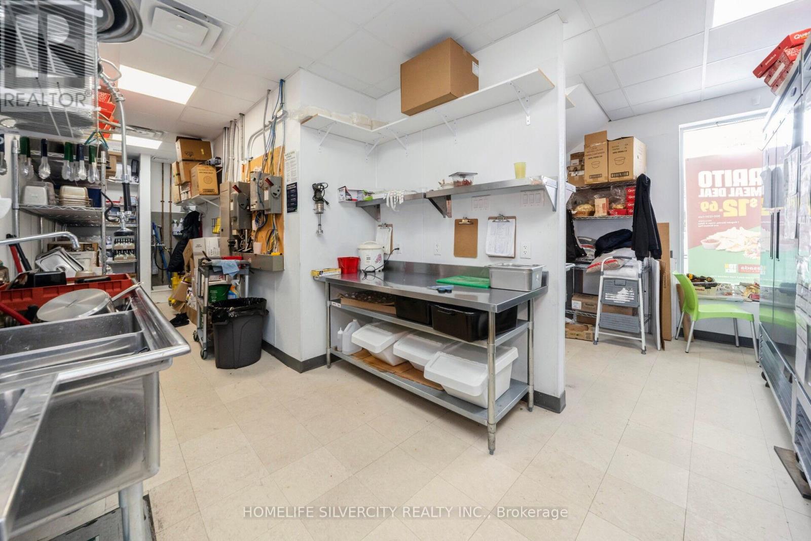 101 - 358 Speers Road, Oakville, Ontario  L6K 3R9 - Photo 31 - W13012668