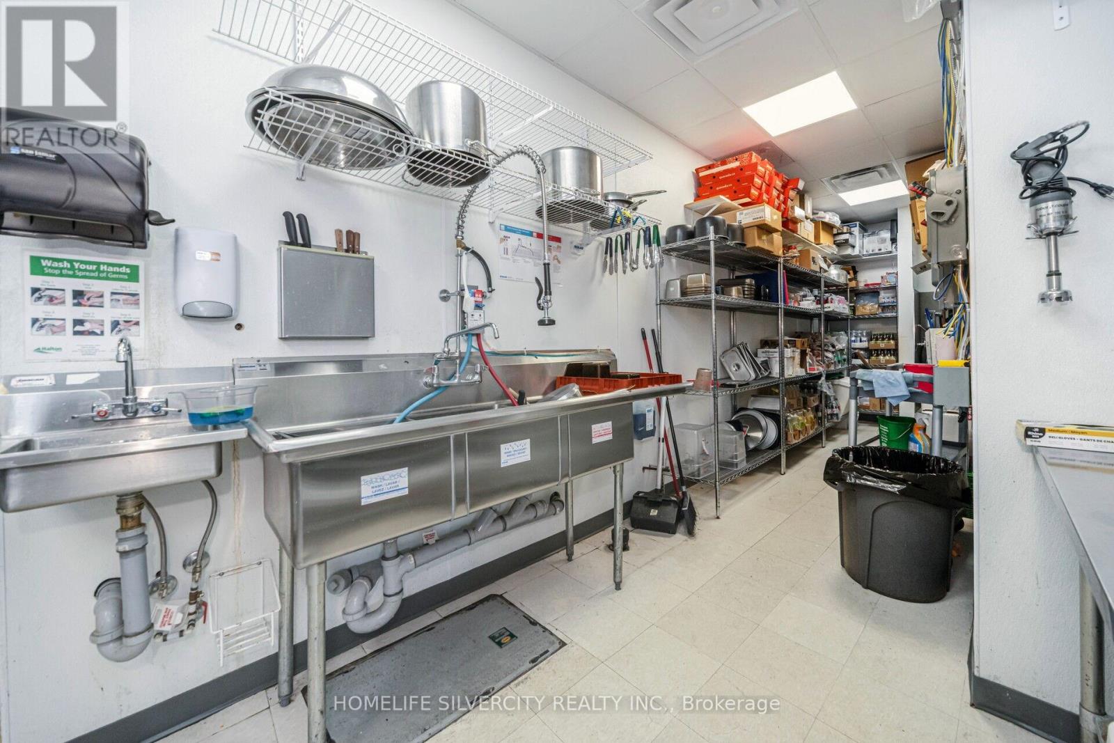 101 - 358 Speers Road, Oakville, Ontario  L6K 3R9 - Photo 33 - W13012668