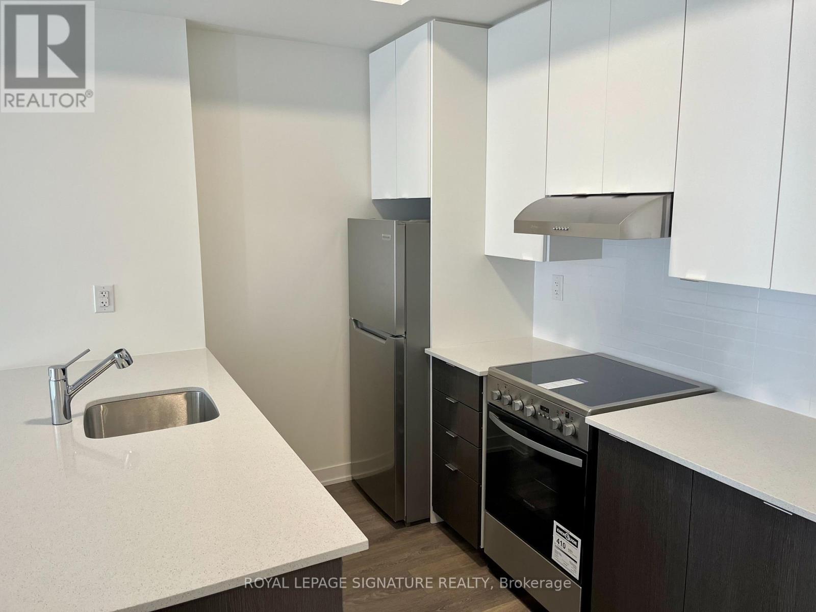 103 - 150 Canon Jackson Drive, Toronto, Ontario  M6M 0B7 - Photo 3 - W13012680