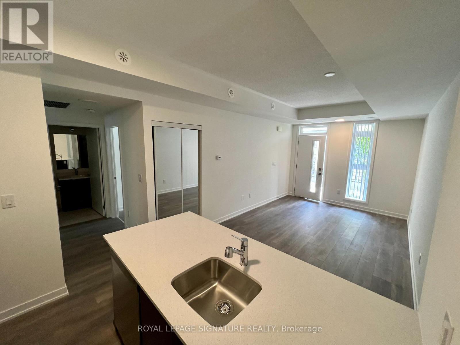 103 - 150 Canon Jackson Drive, Toronto, Ontario  M6M 0B7 - Photo 4 - W13012680