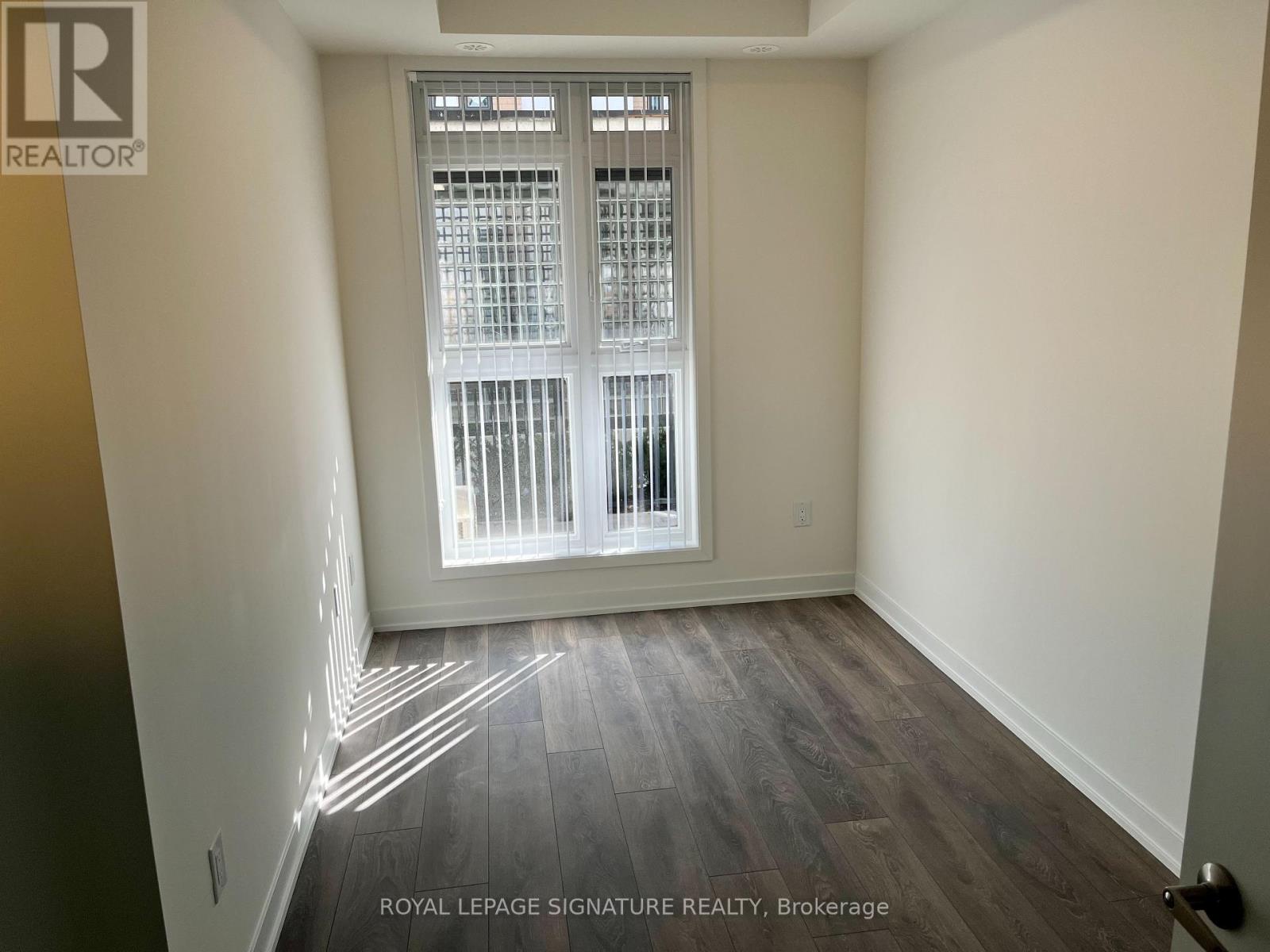 103 - 150 Canon Jackson Drive, Toronto, Ontario  M6M 0B7 - Photo 6 - W13012680