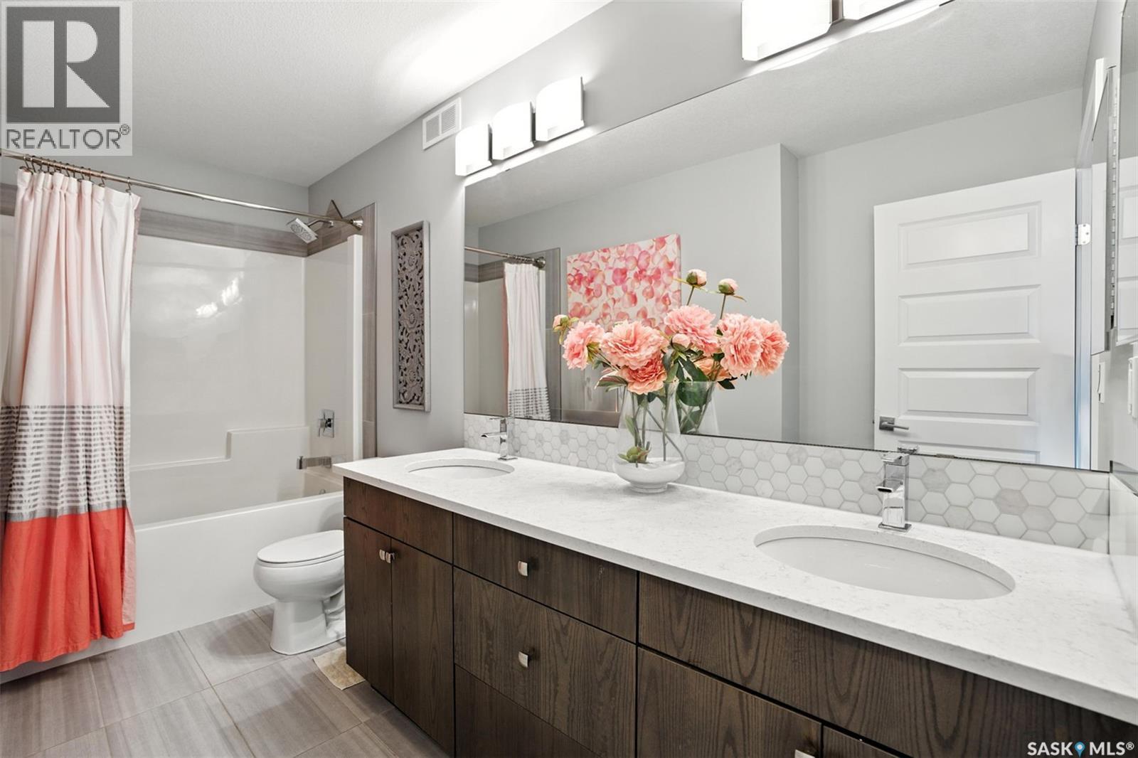 212 Secord Way, Saskatoon, Saskatchewan  S7V 0L9 - Photo 24 - SK033243