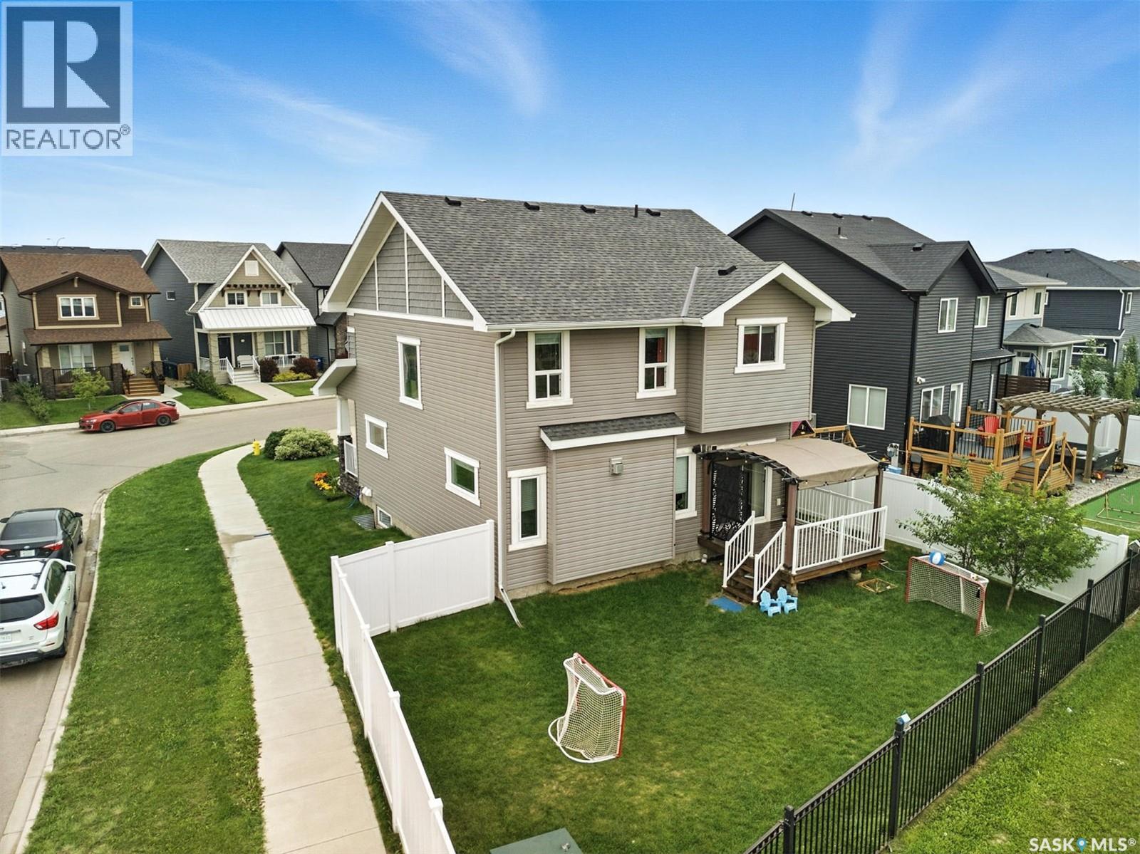 212 Secord Way, Saskatoon, Saskatchewan  S7V 0L9 - Photo 38 - SK033243