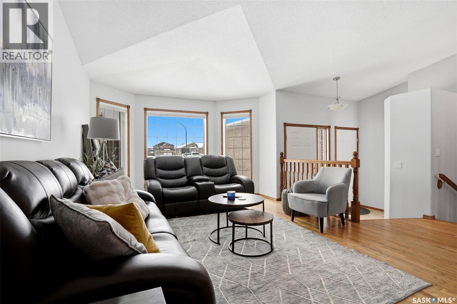 2358 Mcgregor Place, Regina, Saskatchewan  S4V 2Y4 - Photo 5 - SK033227