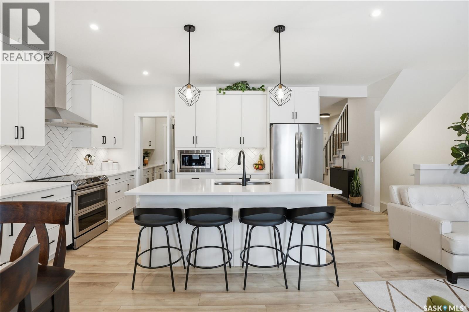 114 Keith Way, Saskatoon, Saskatchewan  S7V 0X7 - Photo 5 - SK033084