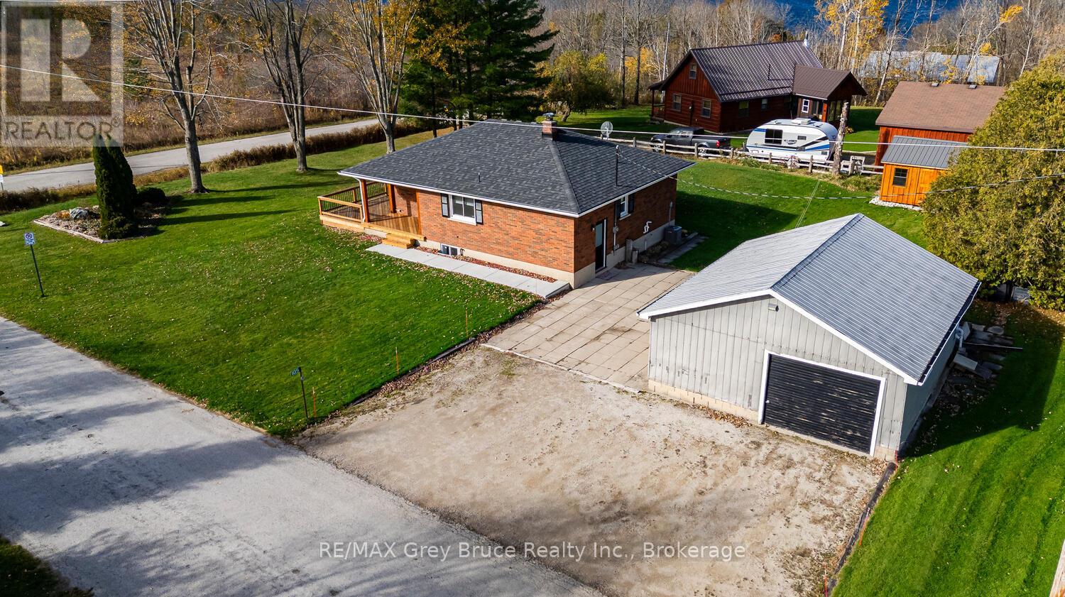 105 John Street, Georgian Bluffs, Ontario  N0H 2T0 - Photo 1 - X12909378