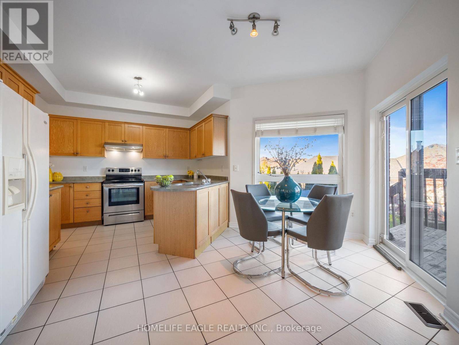 1923 Romina Court, Innisfil, Ontario  L9S 4X9 - Photo 11 - N13007392