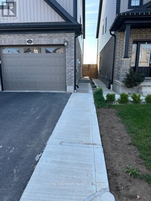 Bsmt - 301 Buttonbush Street, Waterloo, Ontario  N2V 0B2 - Photo 2 - X13012626