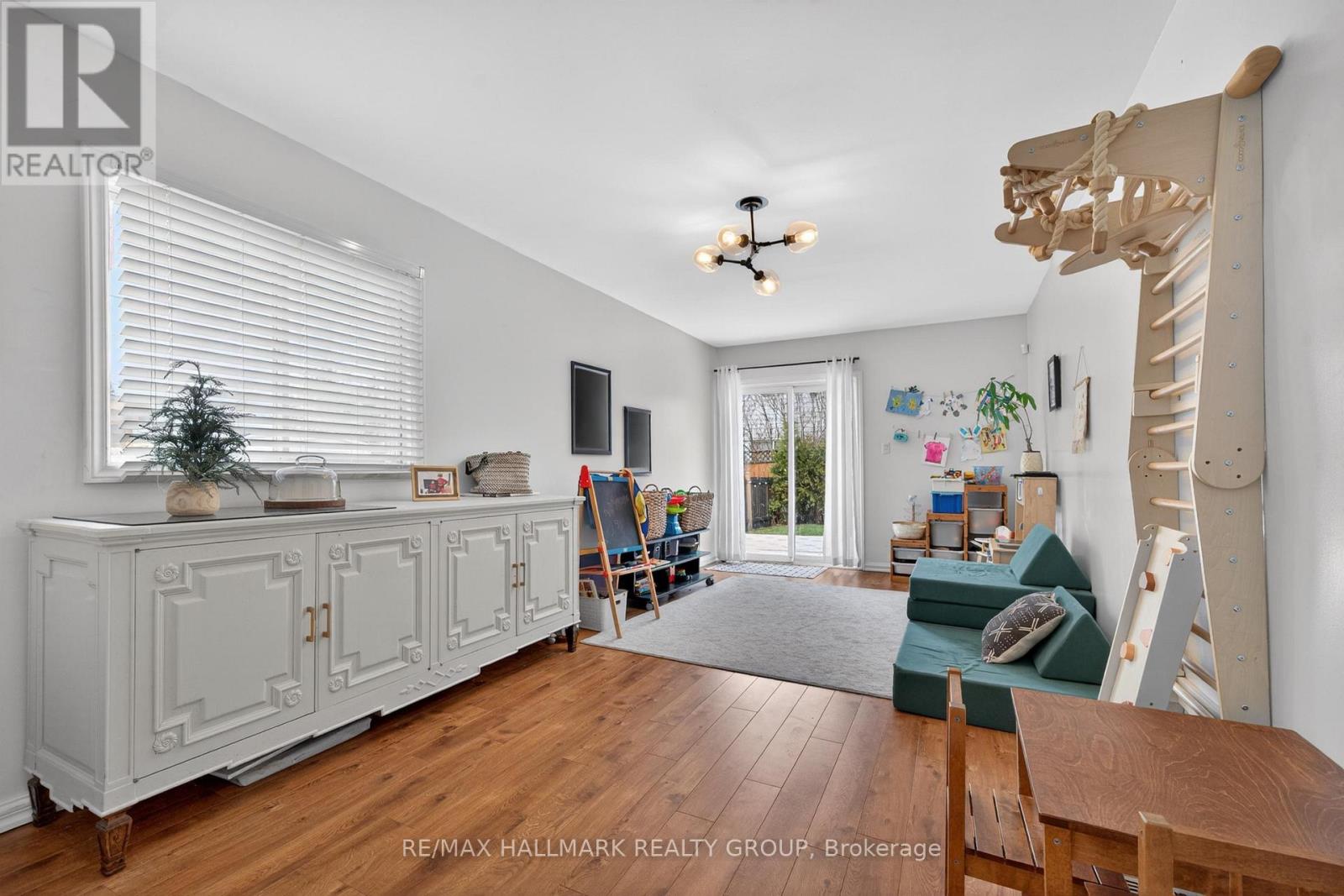 1081 Foley Avenue, Ottawa, Ontario  K1G 2R4 - Photo 10 - X13004140